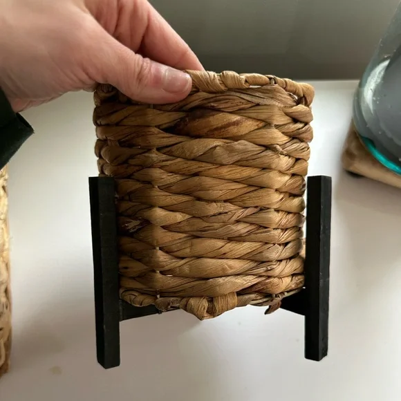 Small Rattan Basket Stand • Trinket Basket • Mini Plant Stand - Picture 3 of 7